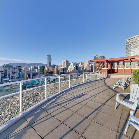 Loft In Downtown Vancouver With Free Parking Экстерьер фото