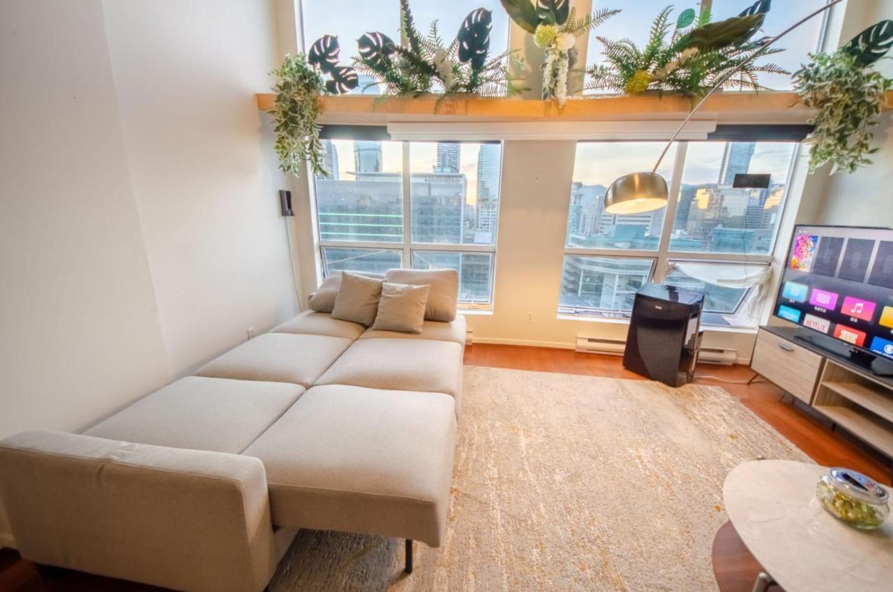 Loft In Downtown Vancouver With Free Parking Экстерьер фото