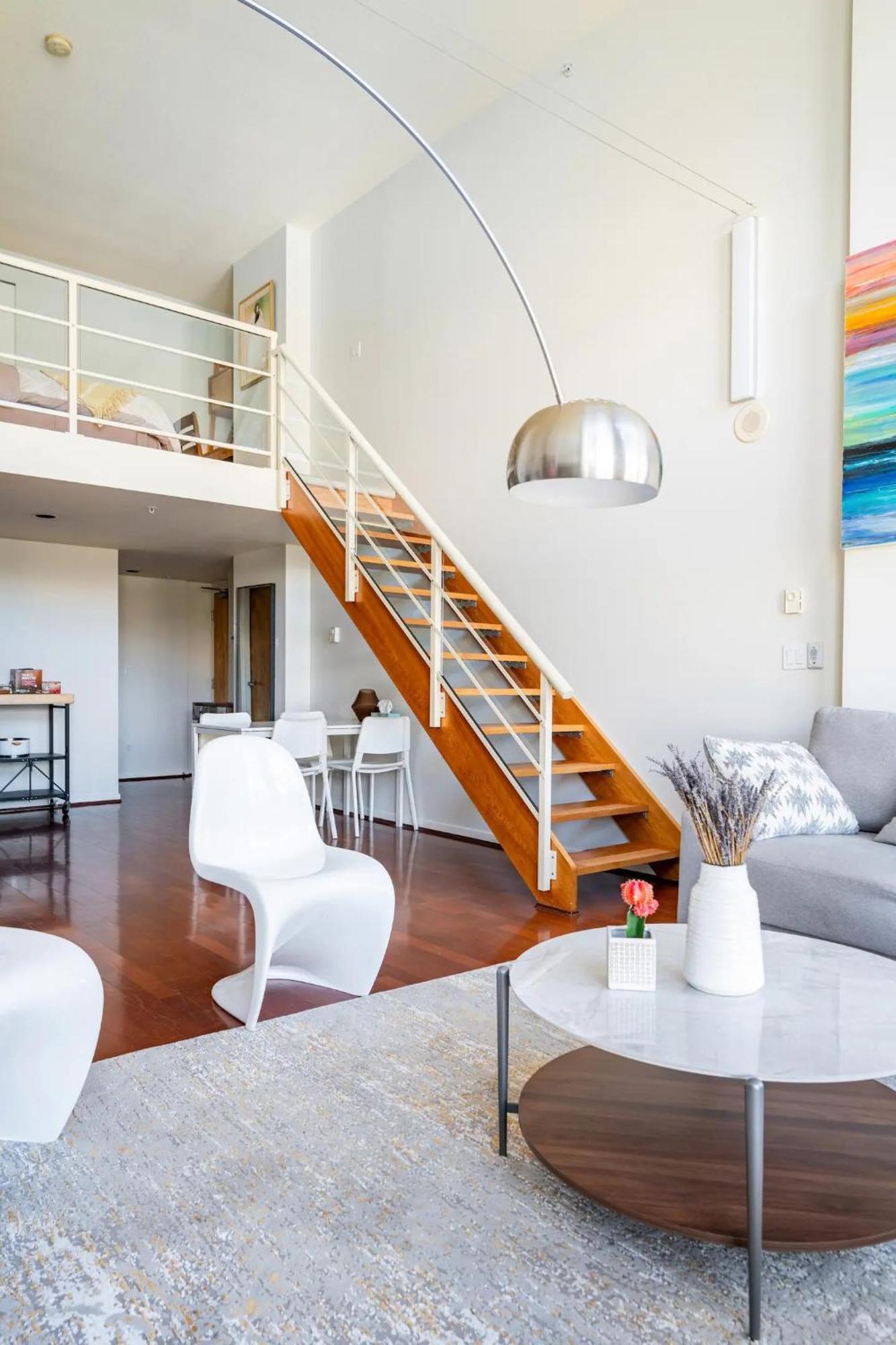 Loft In Downtown Vancouver With Free Parking Экстерьер фото
